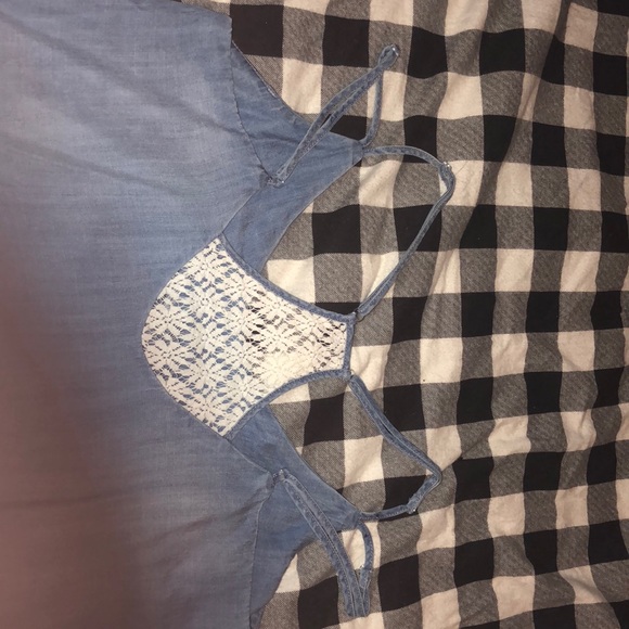 Hi/low Denim and cream crocheted strappy tank - Picture 2 of 2